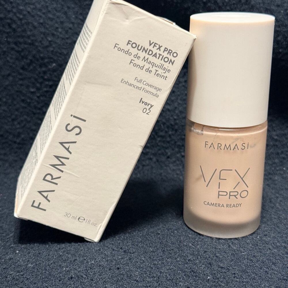 Farmasi VFX PRO Camera Ready Foundation - O2 Ivory - Picture 2 of 5